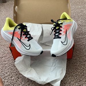 🌟New- Nike Quest 3 - Women’s Size 6